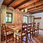 Hébergement de vacances Danieli Ii