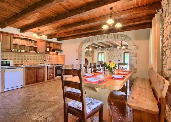 Danieli Ii Vikendica